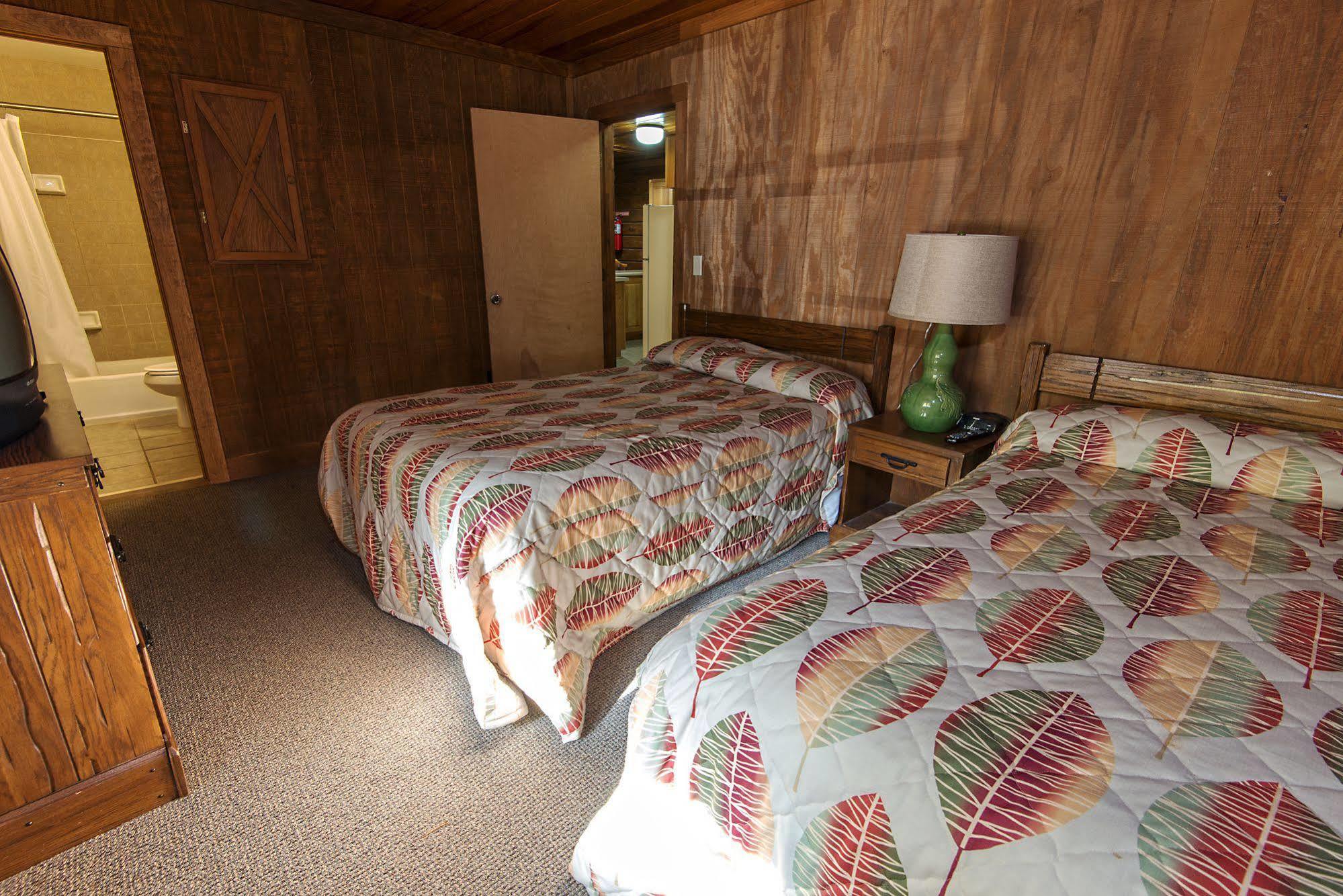 Lake Barkley State Resort Canton Exterior foto